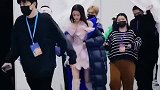关晓彤这腿谁看了不迷糊啊，太太太太太长了。