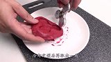 小伙奇思妙想，打造“黄金”指尖陀螺，转动瞬间意外了！
