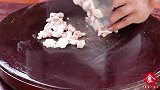 肉沬香菇焖豆腐做法，出锅香气四溢，简单快捷很适合在家做