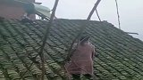 这孩子这是三天不打要上房揭瓦的节奏，胆子真不小！