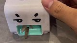 这样嗑瓜子挺省劲儿的