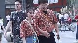 喜感的一对情侣