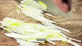 厨房小白在家3分钟就能搞定嘎嘎好吃的“香菜拌牛肉”，太简单了