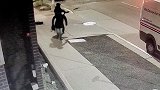 美国华裔女子回家路上遭袭 嫌犯挥棍猛击其头部