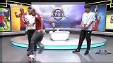 名场面！亚马尔天足节目中秀技术结果裤子脱落