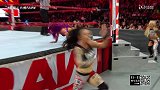 WWE-18年-RAW第1301期：女子单打赛 莱尔特VS班克斯-单场