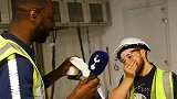 热刺名宿送上暖暖福利!新球衣让球场工人大哥捂嘴不敢相信