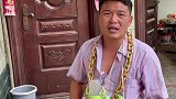农村搞笑段子这次出去干活到过年也不回来…