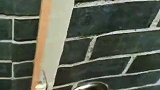 太喜欢这种没有屋顶的厕所了有气味都不用开抽风机