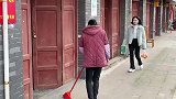十多岁就去广东打工，谈了个四川的男朋友