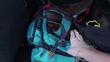 美国教授第一次来中国，乘坐高铁时慌了：全是骗人的！