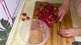 在家自己就可以做草莓酱，原来这么简单，想吃再也不要去外面买了