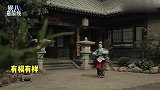 辣目洋子舞剑超吸睛，放下武装也爱红妆，化妆的样子像极了我自己