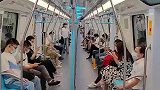 机场快轨上的无线充电，充了两分钟倒扣两格电