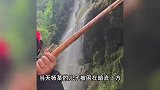 母亲为救儿子不幸遇难，船翻后被卷入暗流，救援人员讲述事发细节