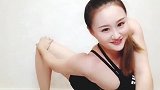 美女的柔术表演，这韧性太好了！