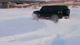 喜欢自己在雪地里撒野的样子