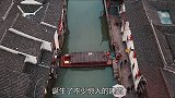 被巨石压了400年，这座寺庙依然坚挺，网友：里面和尚不害怕吗