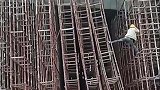 原来拆卸脚手架可以这么简单