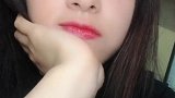 随随便拍哒！这样好像眼角两颗痣比较明显