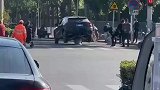 我今天扮演的角色可能叫千斤顶