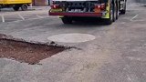 道路修复专用车！高效帅气奇闻趣事机械
