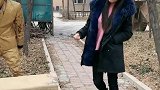 妈呀，你把什么东西蒙我头上了！