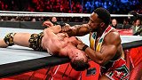 RAW第1487期：理论挑战大E冠军头衔 罗林斯KO场外搞事情