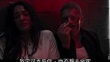 电梯里真的有逃生通道么？爬出去又改怎么出去呢？