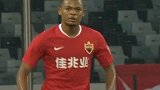 普雷西亚多衔枚疾走撕裂天海防线 拔脚怒射被张鹭神勇扑出