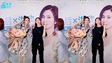 洪欣穿平底鞋现身，腹部隆起衣着宽松，网友：这是不离婚的原因？