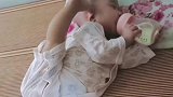 天生的练武奇才，吃奶也练
