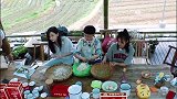 黄磊安排大家择豆芽，结果全部择反了，只能再来一遍了
