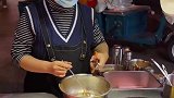 土豆拌淀粉肠，这谁看谁不迷糊，看着真有食欲！