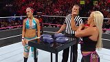 WWE-16年-RAW第1222期：女子单打赛贝莉VS布鲁克-全场