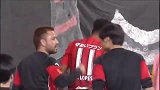 论赛前踩场的重要性！J联赛外援翻围栏庆祝险受伤