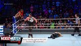 WWE-18年-五分钟看完混双赛第一周 AJ“揩油”娜欧米引乌索怒骂-专题