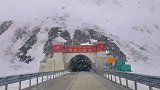 穿过嘎隆山隧道，就是中国秘境最后一个通公路的县城墨脱