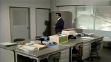 日本志村健大爆笑：办公室新来的女员工好清纯！