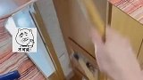 男子网购镜子发现变形，商家说砸碎重发
