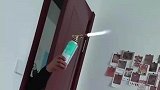 女儿发烧后，父亲拿喷枪给空气消毒