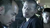 男子歌厅闹事，黑老大打算出手教训他，哪料男子比他还要狠！