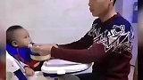宝宝不吃饭看其爸爸如何一招制敌