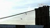 “空中飞人”惊现纽约上空