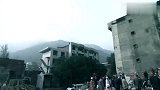 汶川故事：地震突如其来，学校老师来不及跑，不幸牺牲！