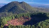 我国四大火山群之一，腾冲火山大多以中心爆破式喷发，形成内凹中