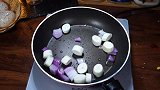 茭白怎么做好吃，简单又好吃的茭白烧魔芋豆腐，超级下饭