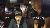 韩国小哥在中国餐厅点餐，问的问题真搞笑，真是难为服务员了