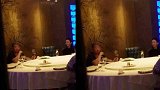 赵丽颖与郑晓龙聚餐被拍，面对镜头笑容满面，双方确认将合作新剧