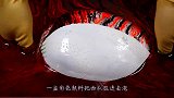 老外突发奇想，往西瓜里塞满5000根火柴，点燃瞬间太炫酷了！